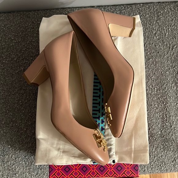 Authentic like new in box Tory Burch blush pink pumps size 7.5 - Picture 4 of 7